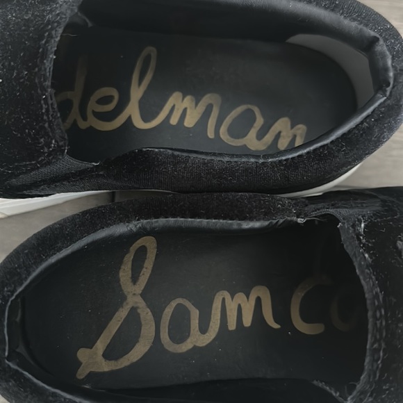 Sam Edelman Leila 2 Women’s Stars And Moon Embellished Black Sneaker - Picture 4 of 6